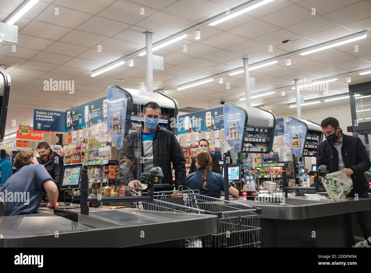 Lidl checkout hires stock photography and images Alamy