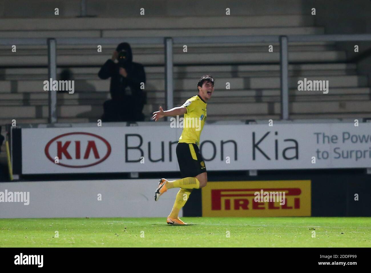 CELEBRATION Joe Powell #8 of Burton Albion celebrates his goal Stock Photo
