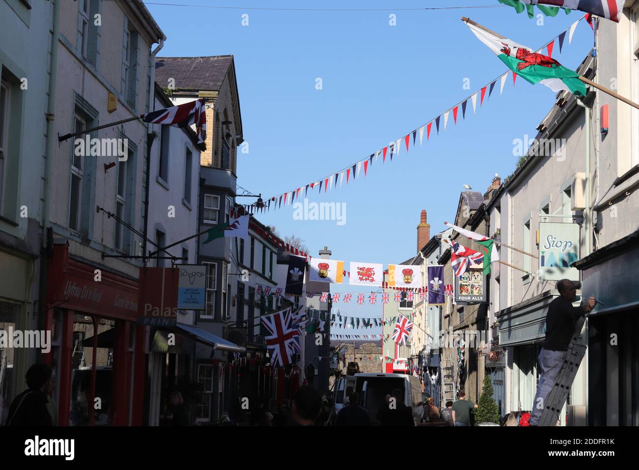 Caernarfon North Wales. Netflix the crown filming at Caernarfon castle North Wales Credit : Mike Clarke / Alamy Stock Photos Stock Photo