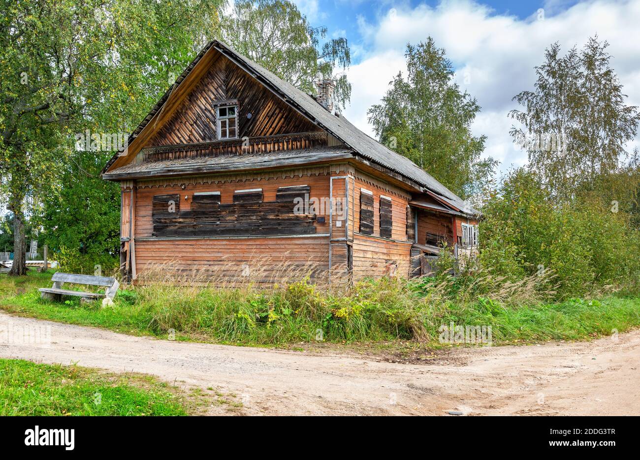 Abandoned old rural wooden house in russian village in summer sunny day ...
