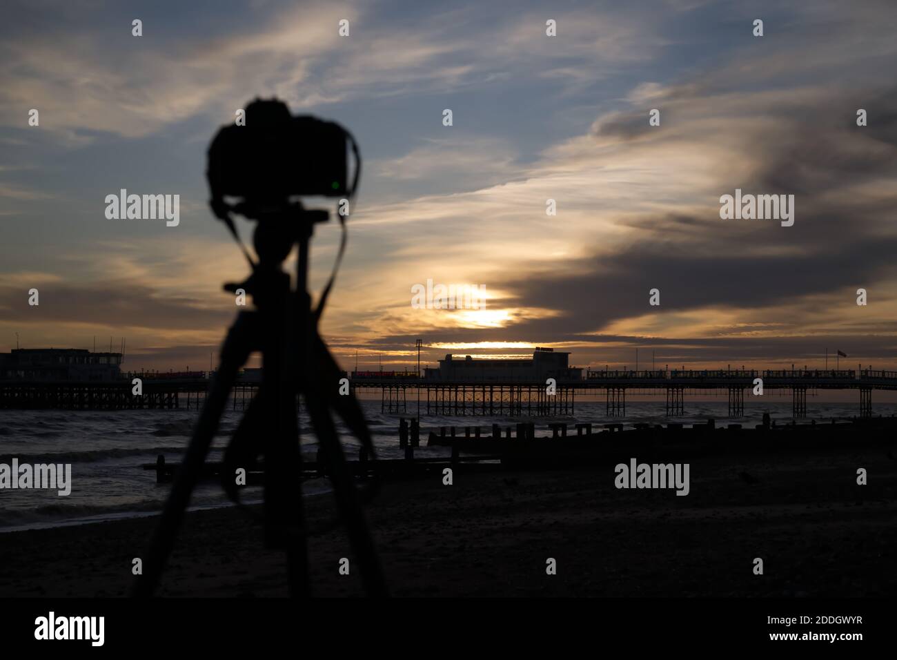 Photo of a tripod on the beach hi-res stock photography and images - Alamy
