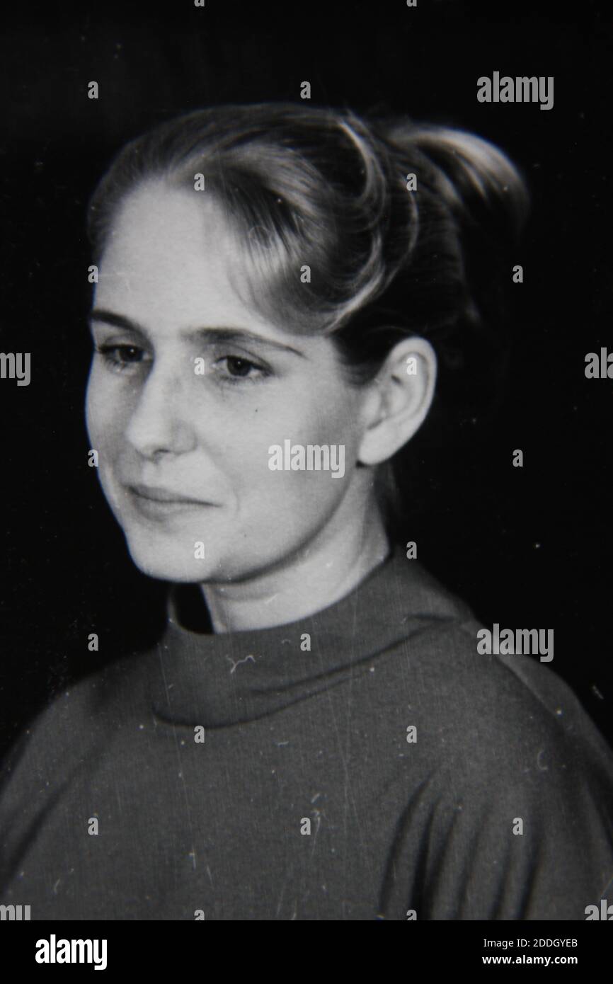 Fine 1970s vintage black and white photography of a head shot of a ...