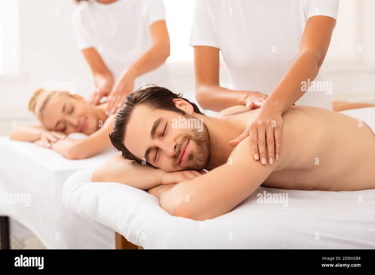 wife gets men massage