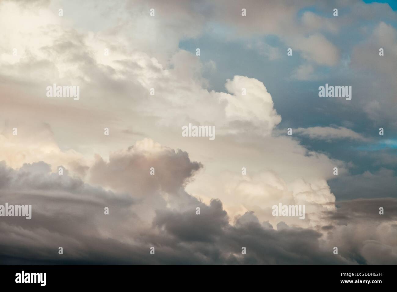 Dramatic sky with stormy clouds Stock Photo - Alamy
