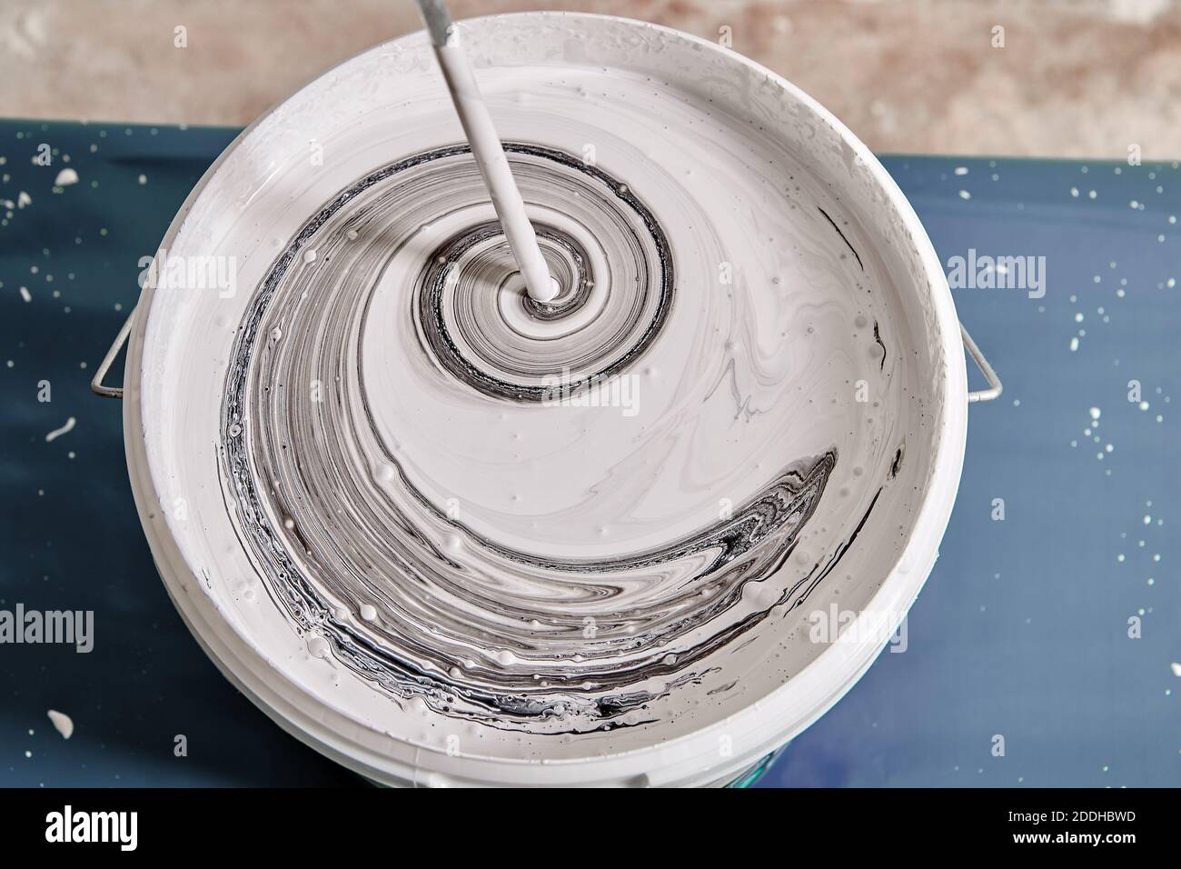 Paint mixer hires stock photography and images Alamy