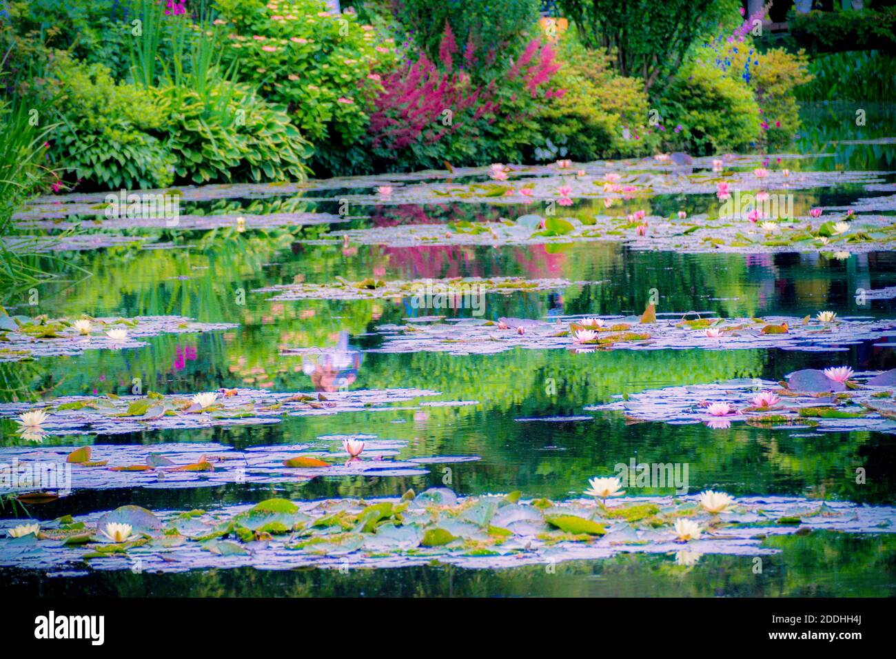Les Jardins De Monet Giverny Monet s Garden House And Water Lily 