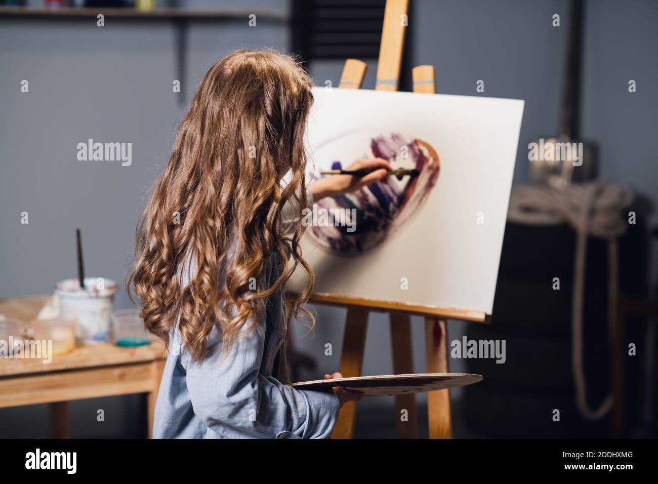 Artist Girl High Resolution Stock Photography and Images Alamy