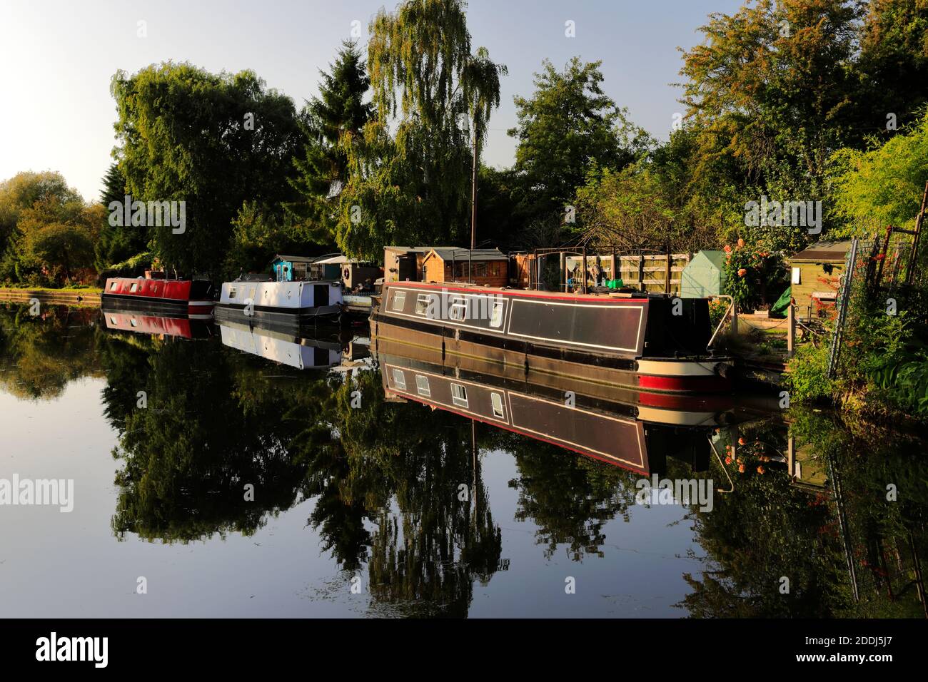 Narrowboats on the river Bulbourne, Bourne End village, Hemel Hempstead