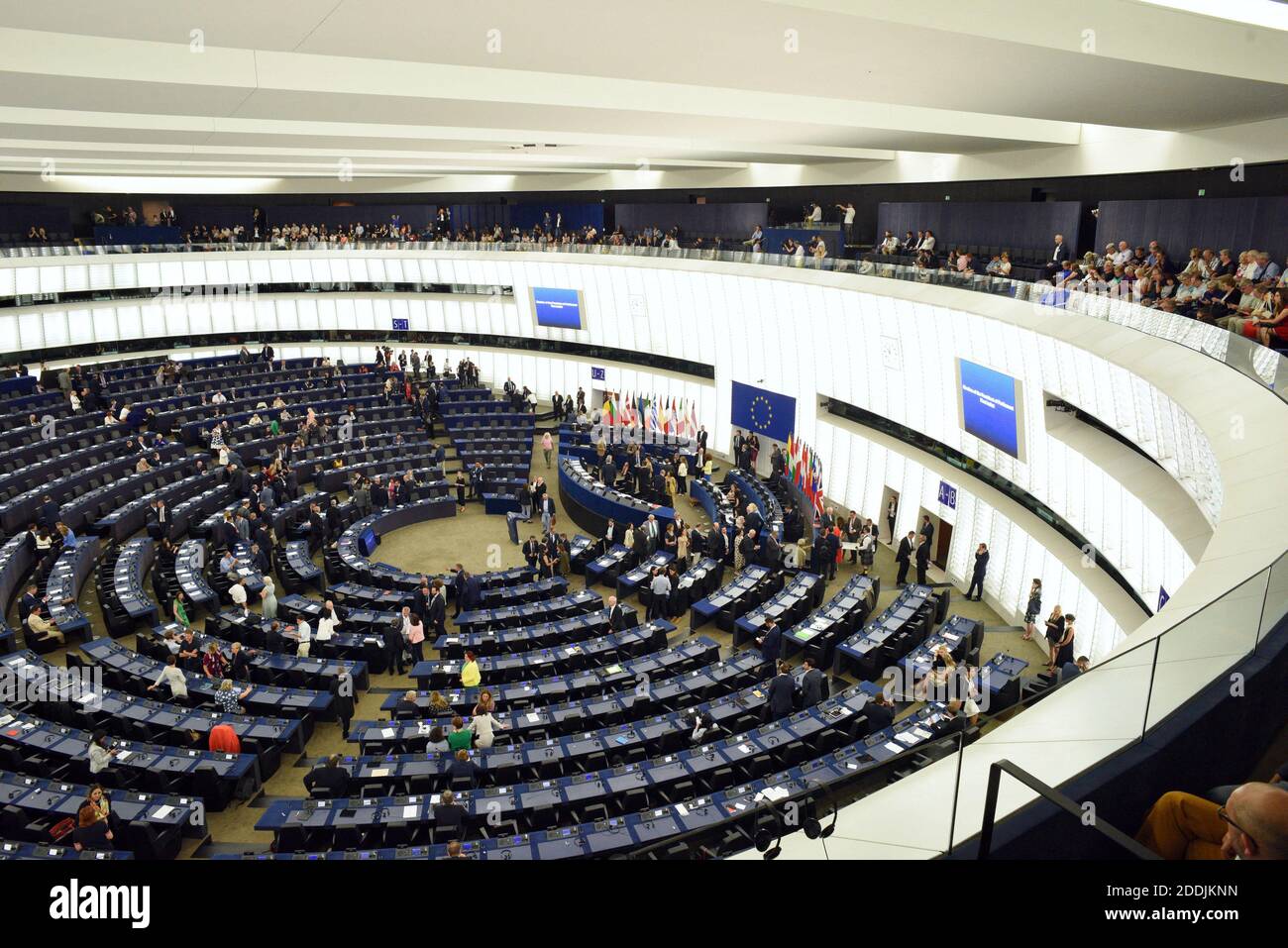 European Assembly First session of the European Parliament ,Members of the European ...