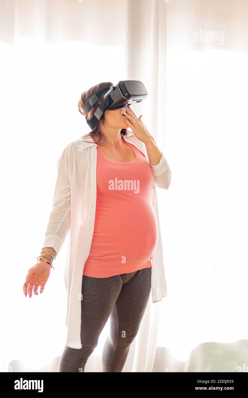 Tummy pregnant hi hi-res stock photography and images - Alamy