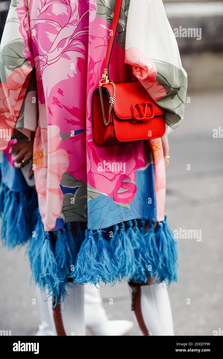 Street style, close up at Valentino Spring-Summer 2020 ready-to-wear ...