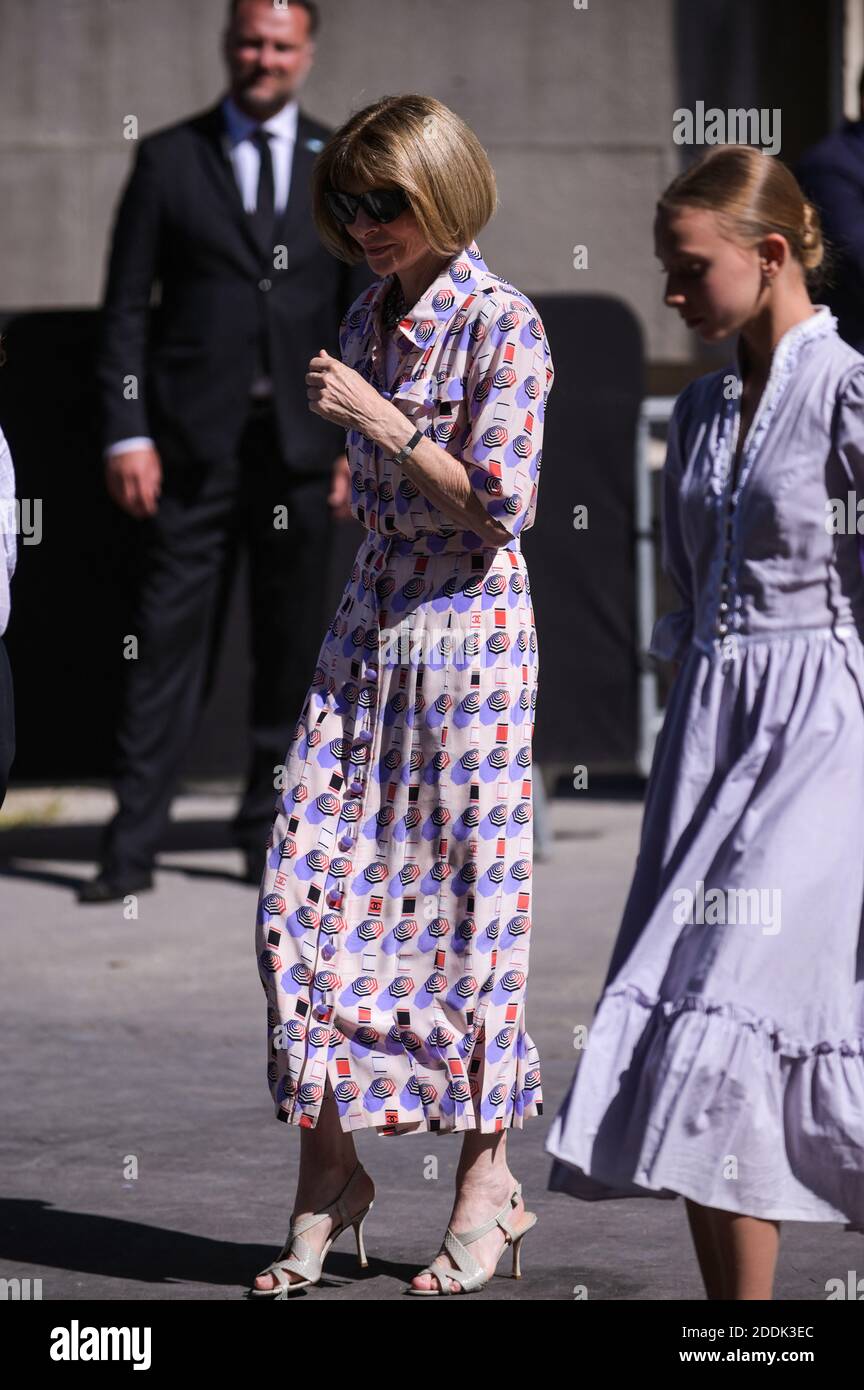 Anna Wintour leaves the Chanel Haute Couture Fall/Winter 2019-2020 show on  July 2 in Paris, France. Photo by Julie Sebadelha/ABACAPRESS.COM Stock  Photo - Alamy