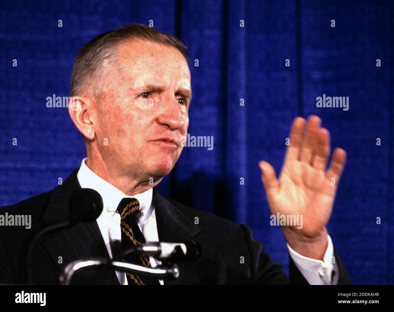 Undeclared candidate for President of the United States Ross Perot holds a press conference in Annapolis, Maryland, USA, on June 24, 1992. Photo by Arnie Sachs / CNP/ABACAPRESS.COM Stock Photo