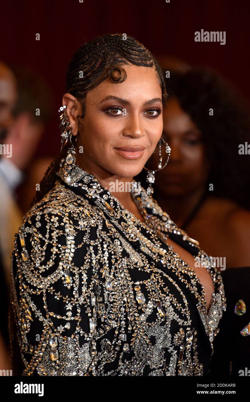 Beyoncé attends the world premiere of Disney's