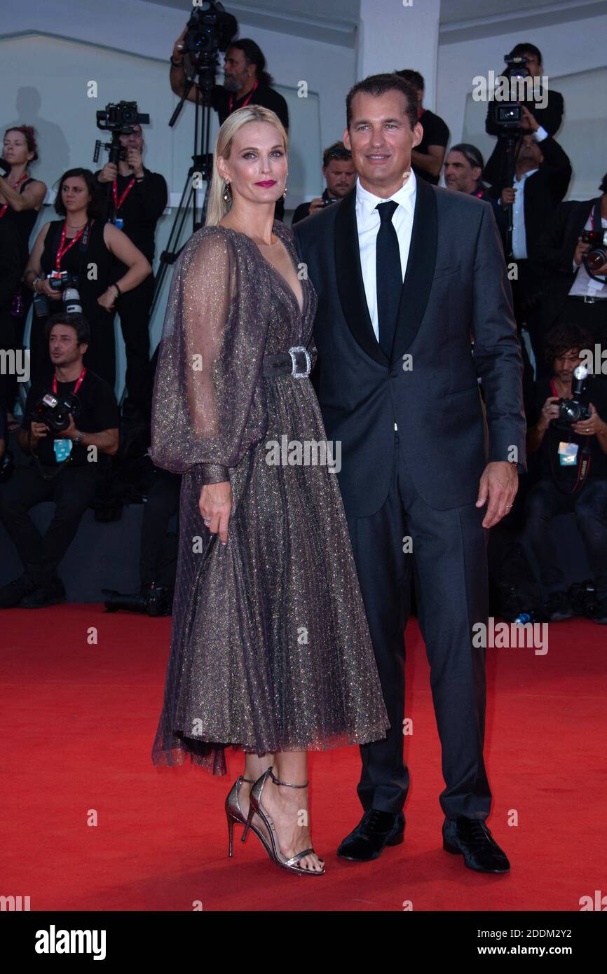 Molly Sims and Scott Stuber attending The Laundromat Premiere as part