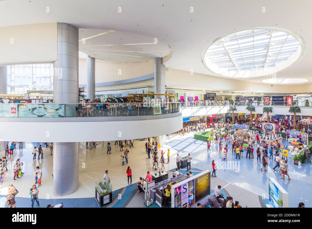 A crowded mall in Manila, Philippines Stock Photo