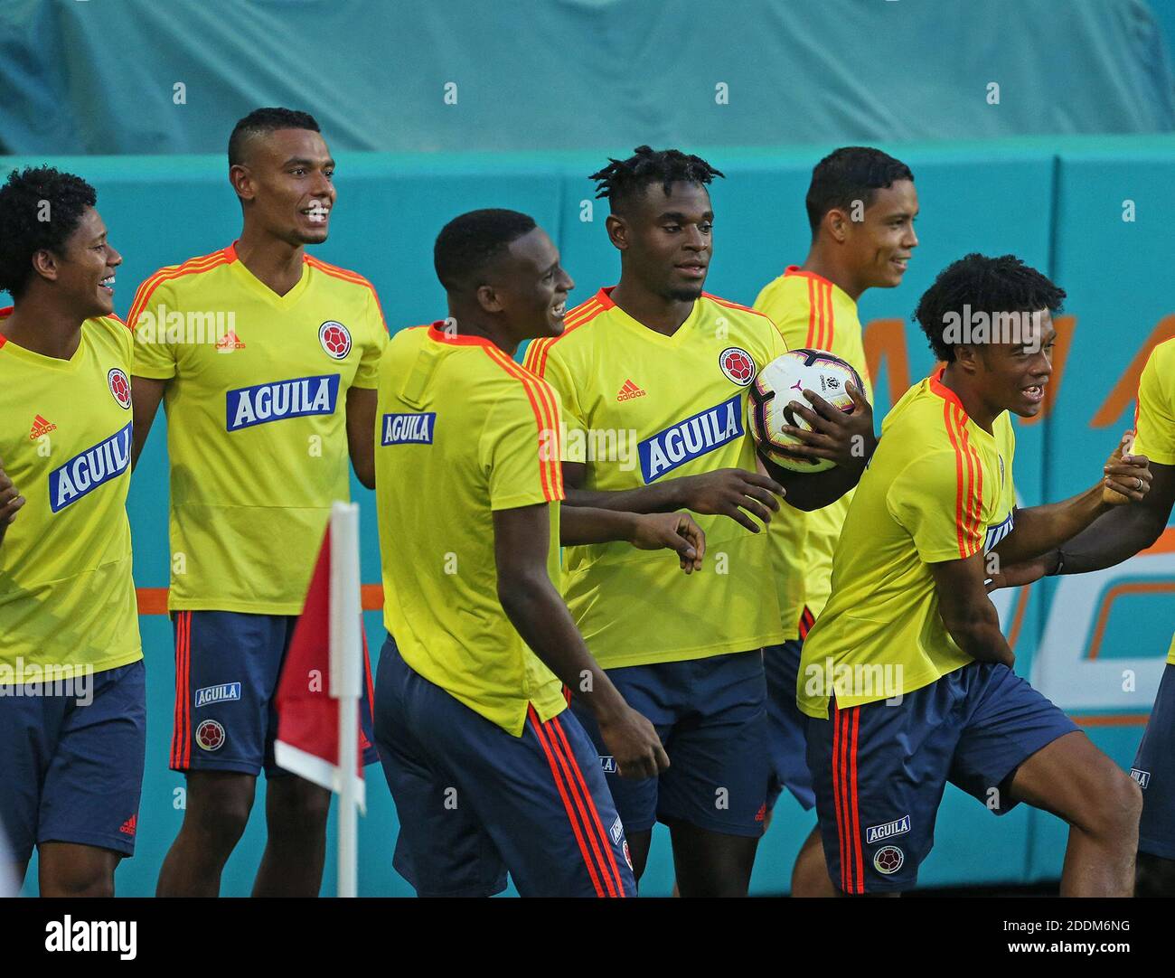 Colombia national soccer team hi-res stock photography and images - Alamy