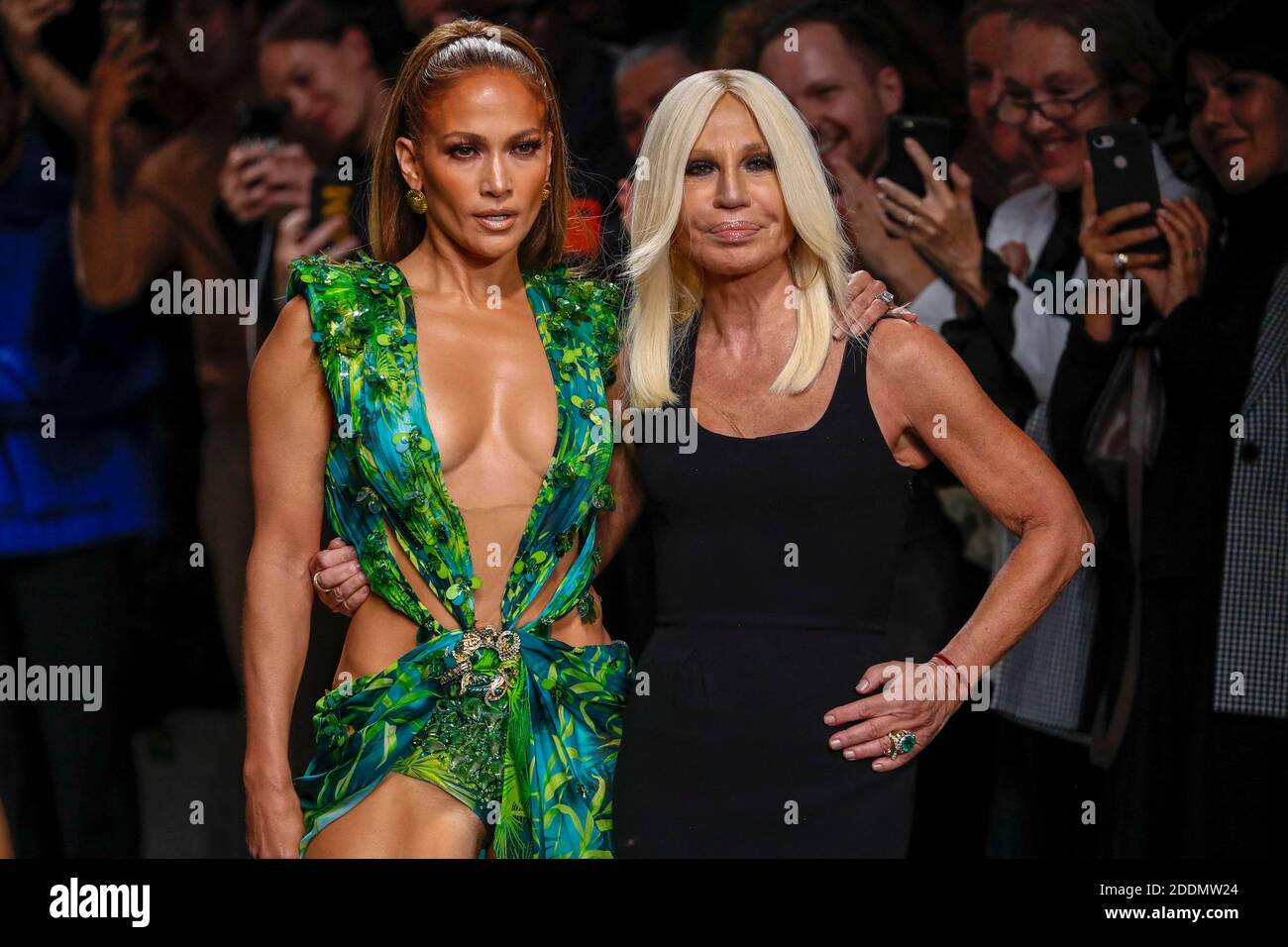 jlo donatella versace