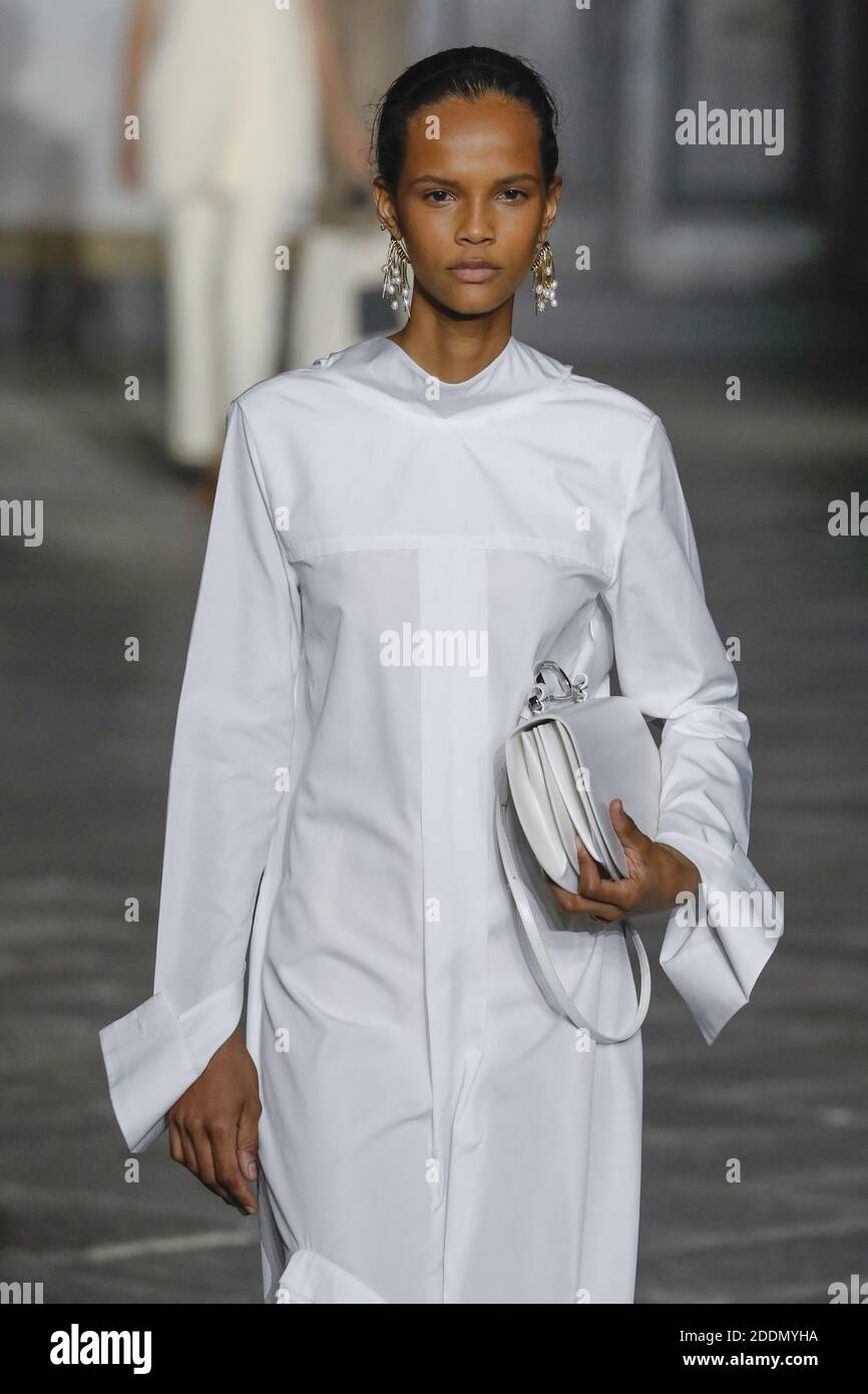 Jil sander hi-res stock photography and images - Page 21 - Alamy