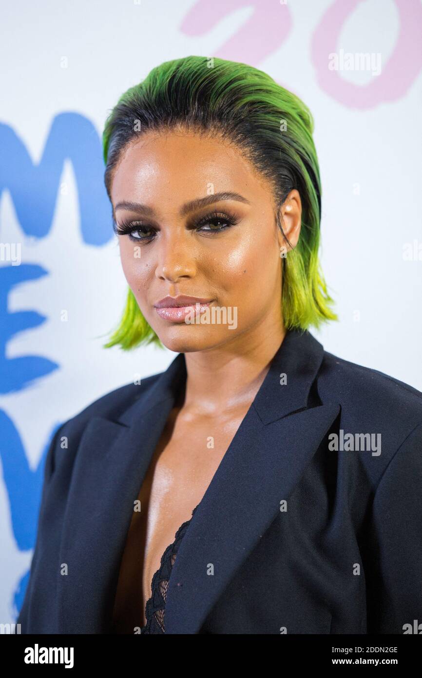 Alicia Aylies attends Etam Live Show 2019 photocall at Roland Garros
