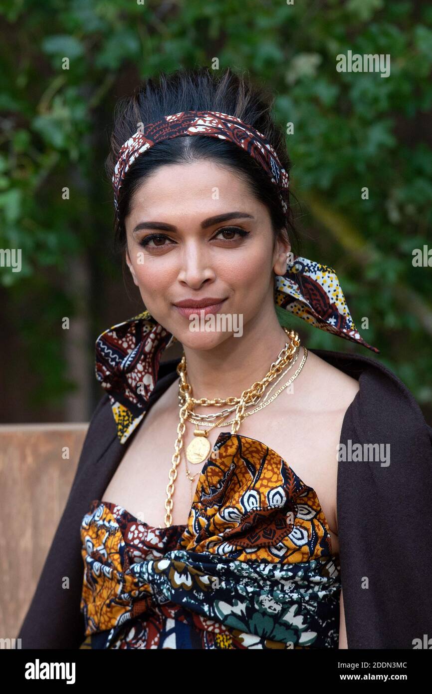 Deepika Padukone attending the Christian Dior Womenswear Spring/Summer 2020  show as part of Paris Fashion Week in Paris, France on September 24, 2019.  Photo by Aurore Marechal/ABACAPRESS.COM Stock Photo - Alamy