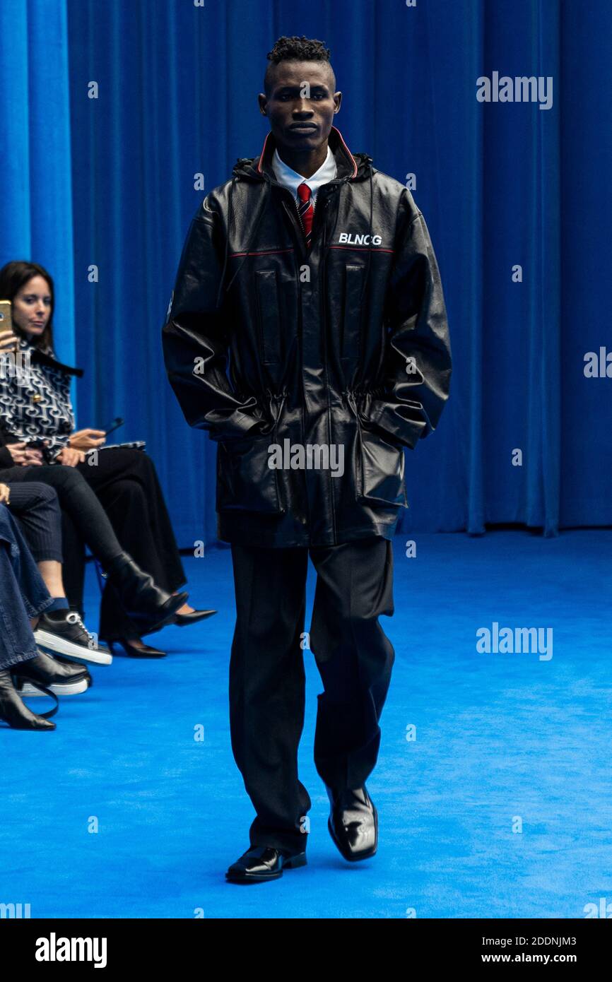 14,876 Balenciaga Runway Stock Photos, High-Res Pictures, and