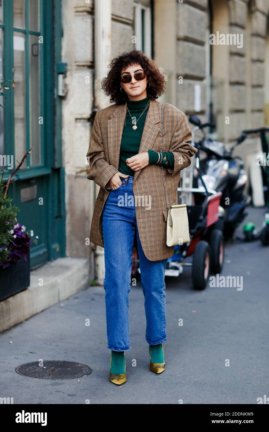 Street style, Luna (preteapartir) arriving at APC Spring-Summer 2020  ready-to-wear show, held at Rue Cassette, Paris, France, on September 30,  2019. Photo by Marie-Paola Bertrand-Hillion/ABACAPRESS.COM Stock Photo -  Alamy