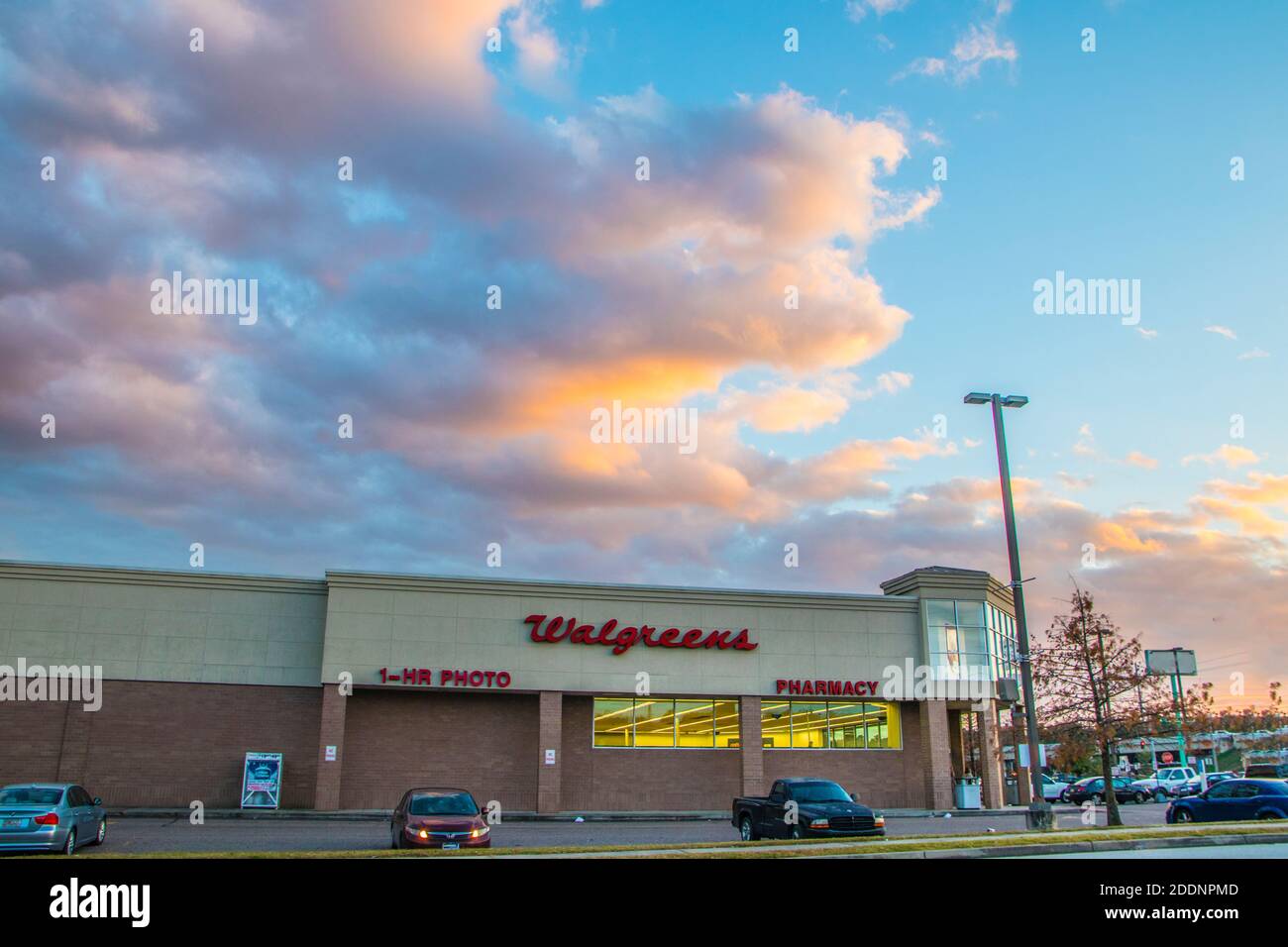 walgreens tobacco rd augusta ga Augusta, Ga USA - 11 25 20: Walgreens Pharmacy on a cloudy day Stock Photo