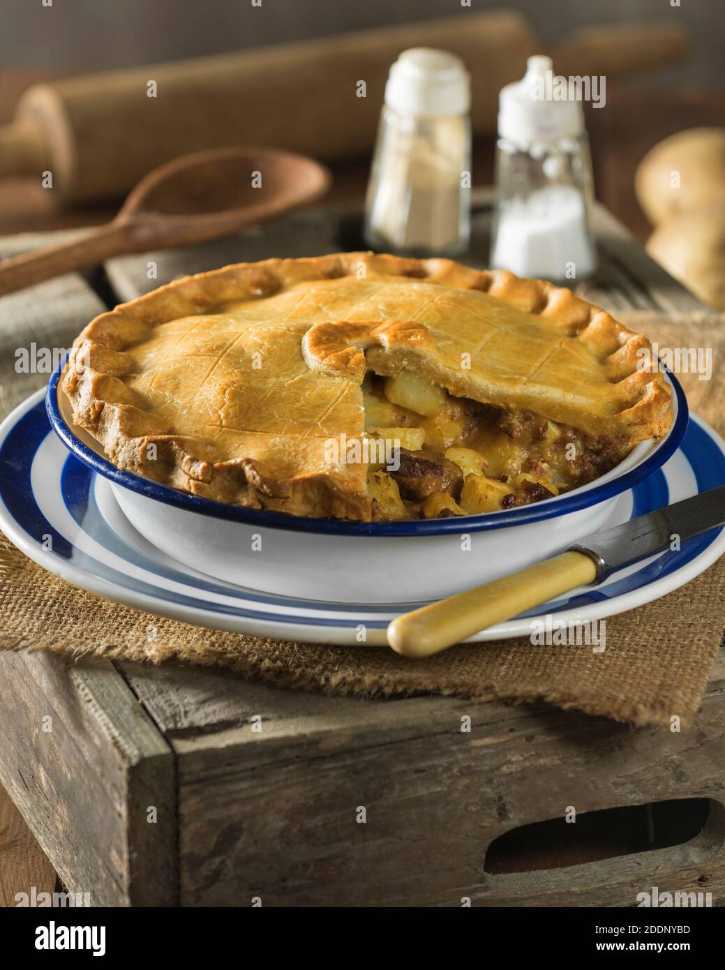 Meat and potato pie. Northern England Food UK Stock Photo