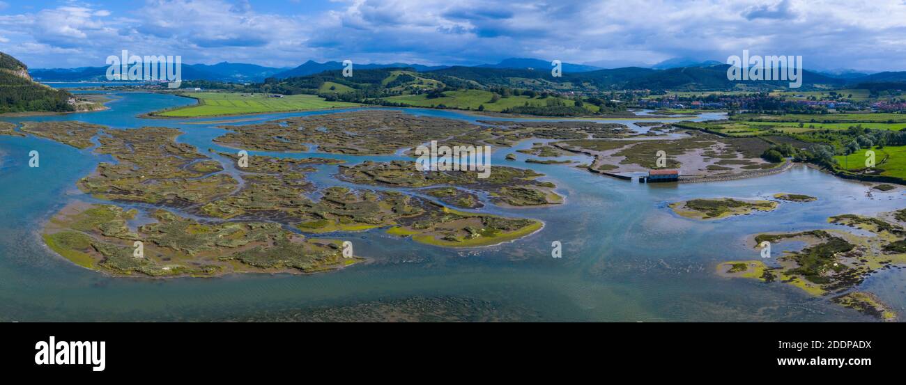 Tidal Marsh, Tidal Wetland (MARISMA), Low Tide, Marismas de Santoña, Victoria y Joyel Natural Park, Cantabria, Spain, Europe Stock Photo