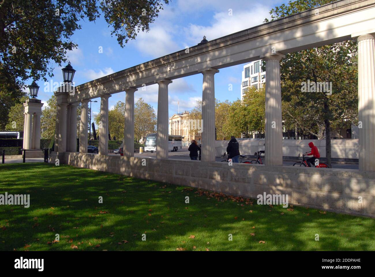 Green park gates hires stock photography and images Alamy