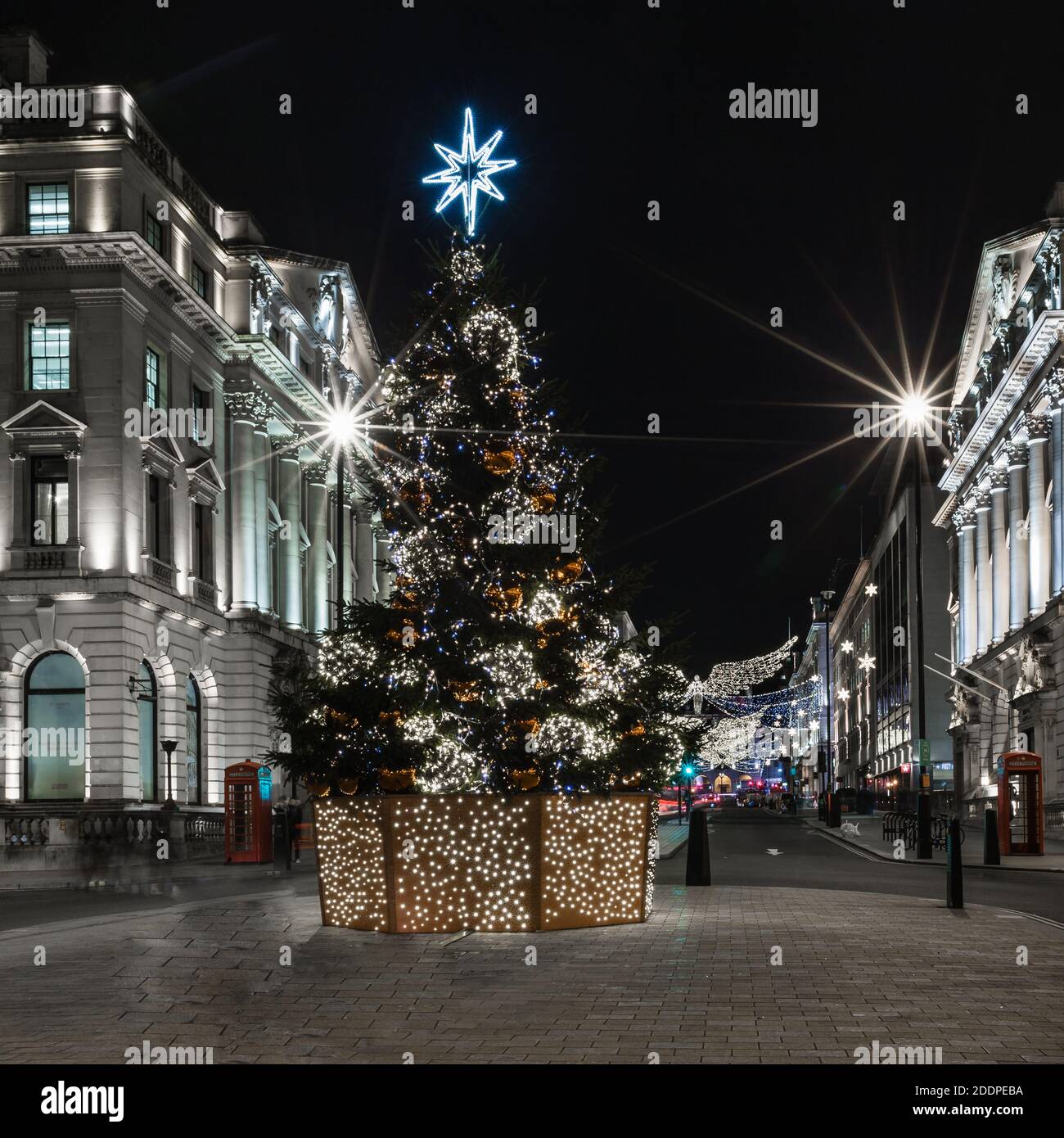 Regent st christmas lights hires stock photography and images Alamy