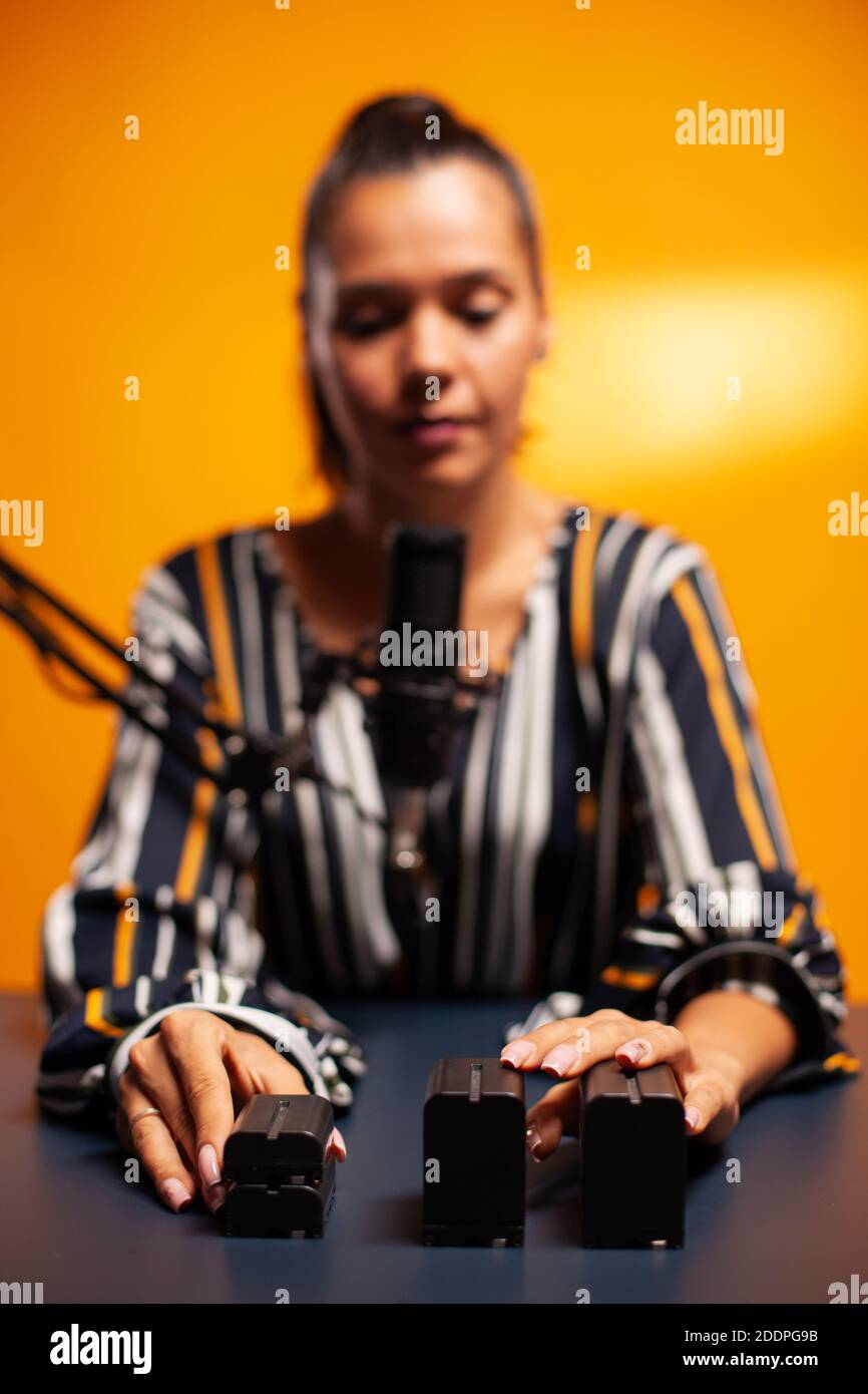 Np F Batteries Hi Res Stock Photography And Images Alamy Np F Batteries Hi Res Stock Photography And Images Alamy