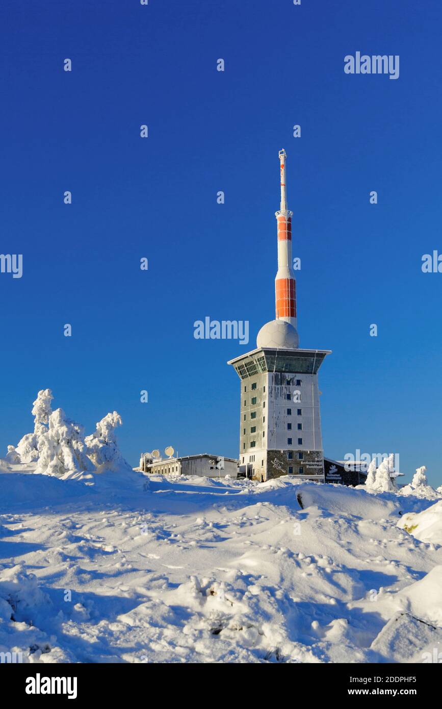 winter on the Brocken - radio tower and hotel, Germany, Saxony-Anhalt, Harz National Park, Brocken Stock Photo