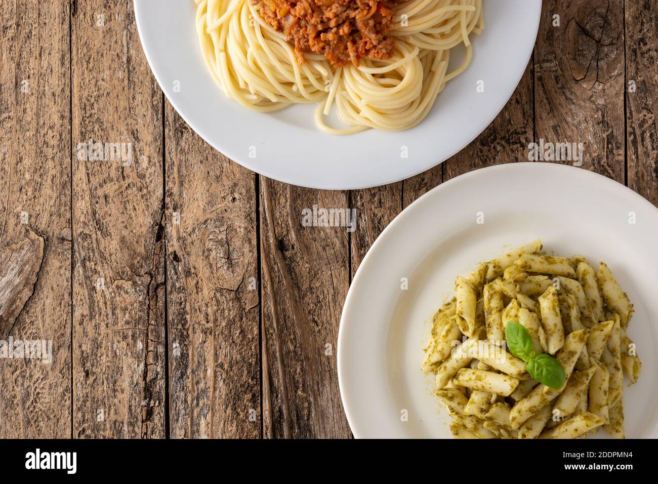 Penne Pasta And Spaghetti With Bolognese Sauce Dishes On Wooden Table Stock Photo Alamy Penne Pasta And Spaghetti With Bolognese Sauce Dishes On Wooden Table Stock Photo Alamy