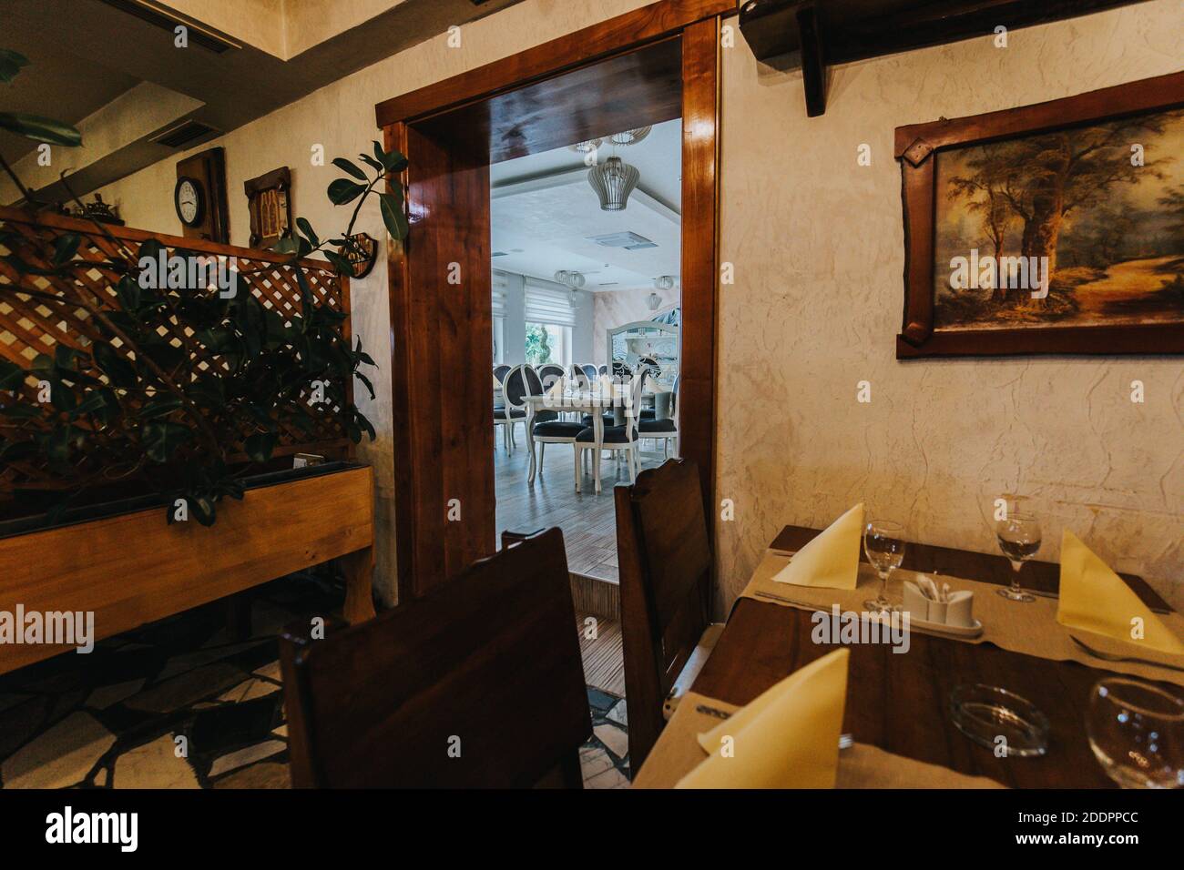 Food halls interior hires stock photography and images Alamy