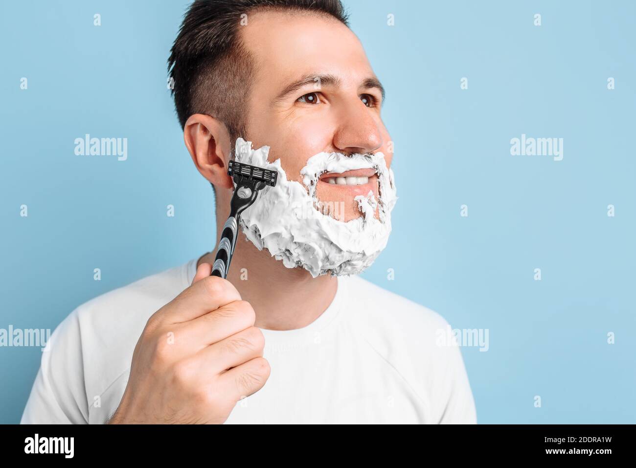 Razor unshaven hi-res stock photography and images - Alamy