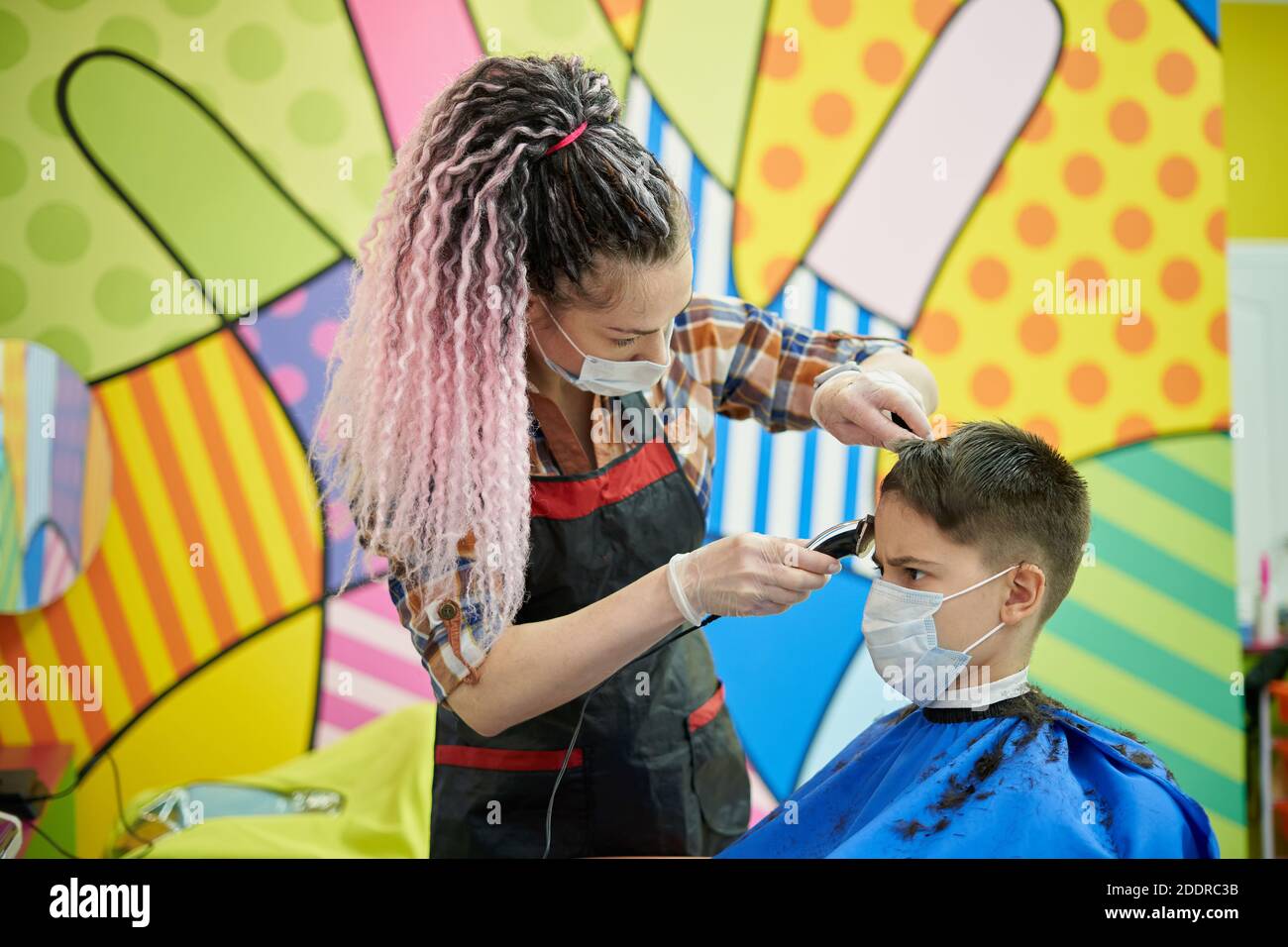 Children haircut hi-res stock photography and images - Alamy
