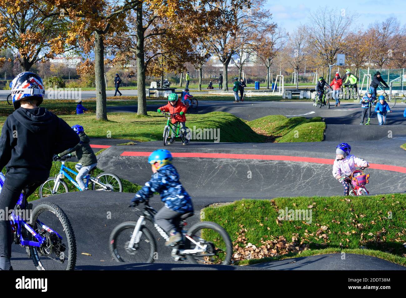 Wien, Vienna Pumptrack, pump track (artificial, circular mountain bike