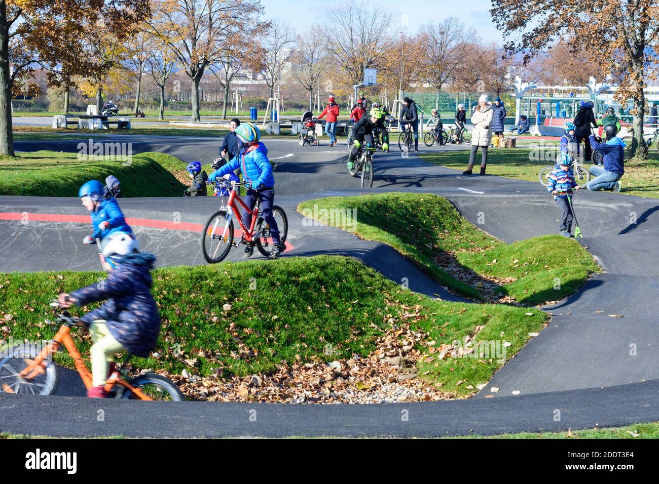 Wien, Vienna Pumptrack, pump track (artificial, circular mountain bike