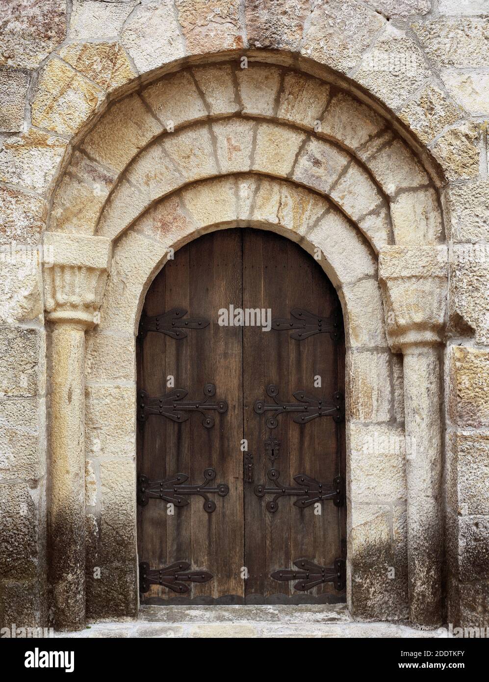 Spain, Navarre, Monastery of Leyre.  Former doorway to the monastery. Church of San Salvador, 12th century. Stock Photo