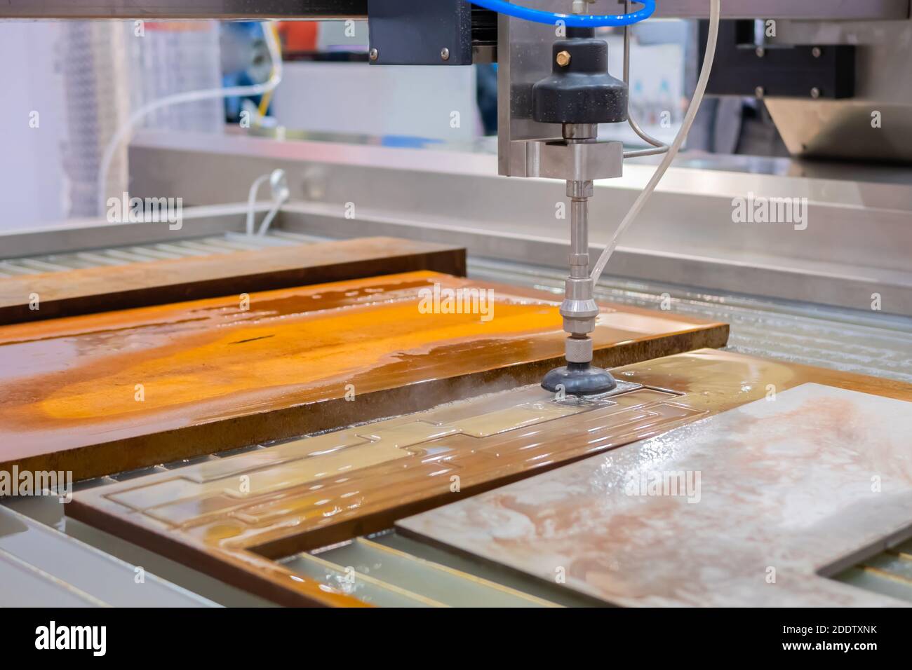 Fast extreme cnc automatic waterjet cutting machine working with sheet