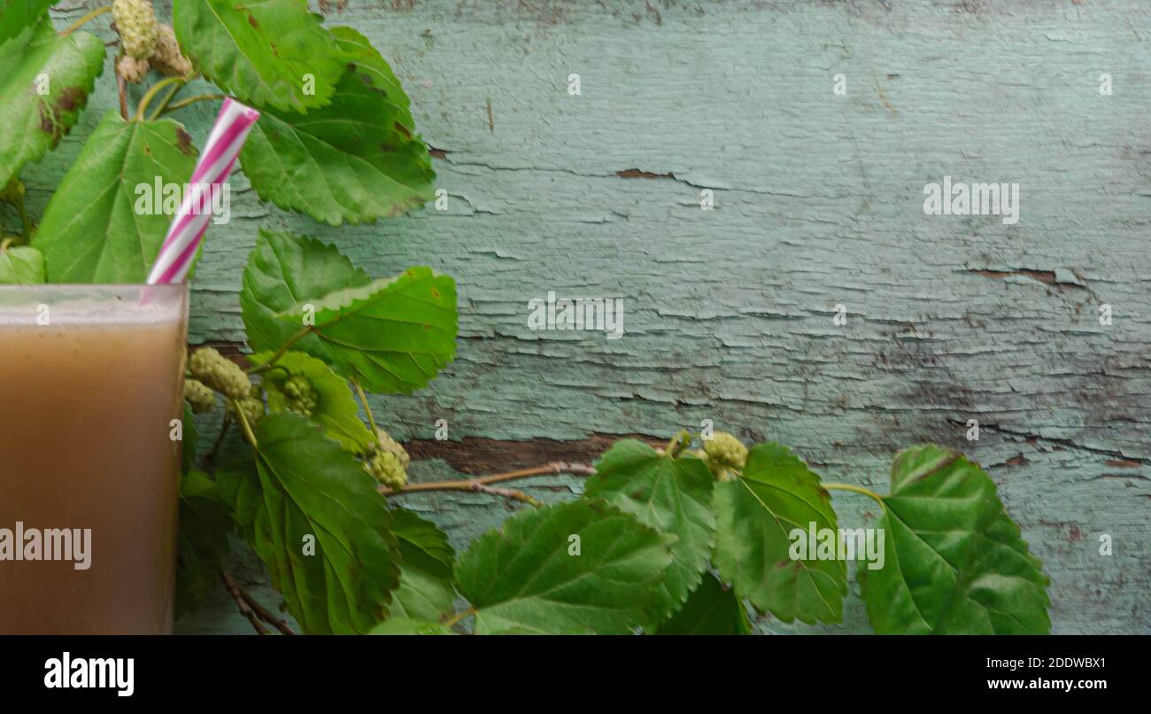 Blackberry juice. Cranberry juice contains a large amount of folic acid, one of the