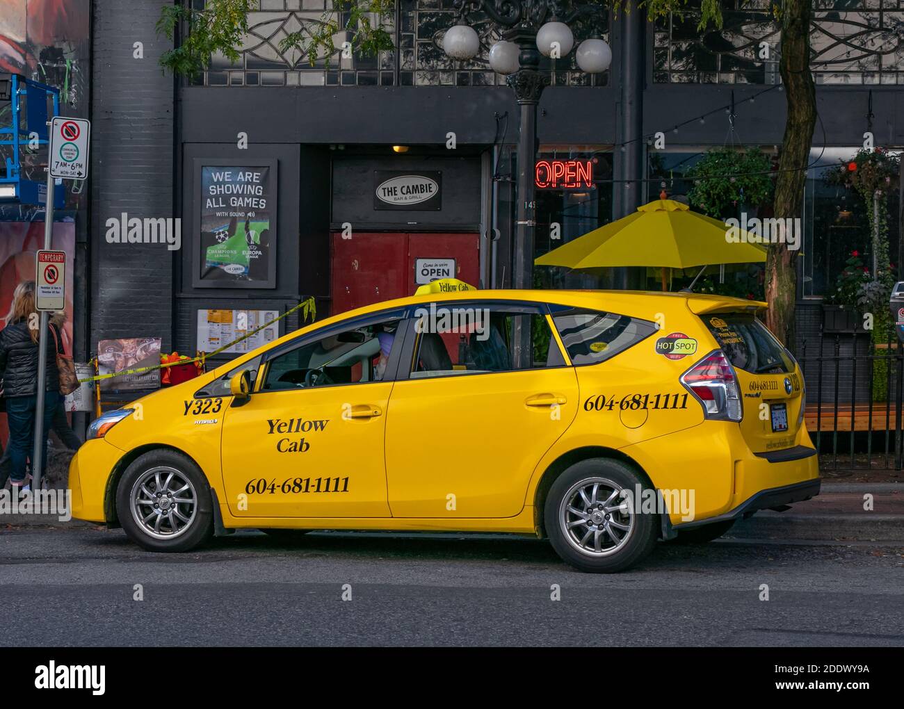 Vancouver yellow cab hires stock photography and images Alamy