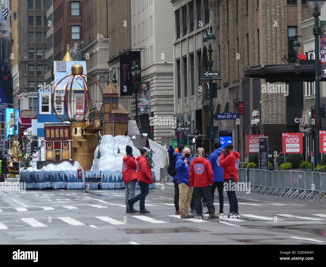Fake spectators hi-res stock photography and images - Alamy