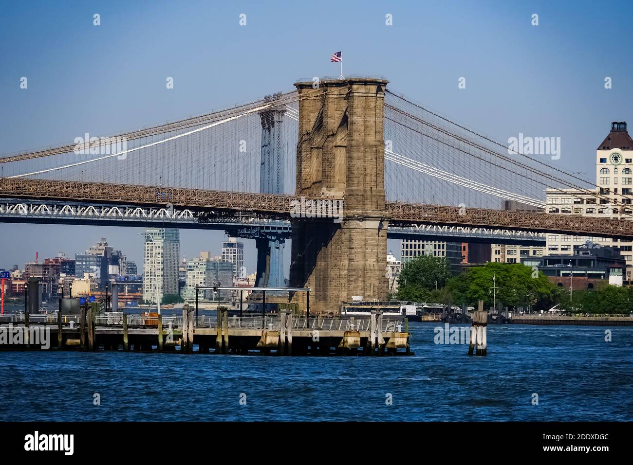 Brooklyn Bridge that connects Brooklyn and Manhattan. New York, USA