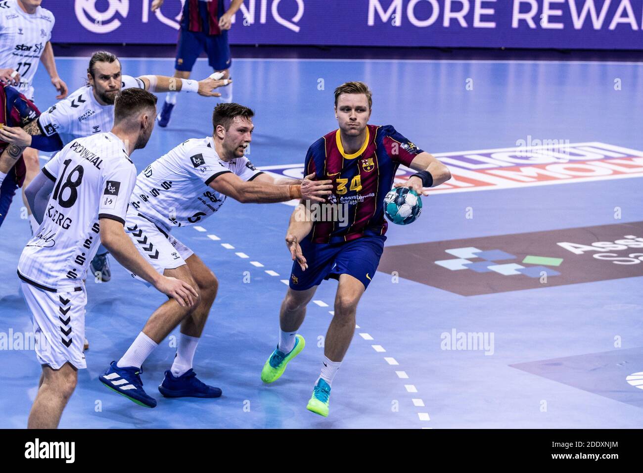 Thw kiel fc barcelona hi-res stock photography and images