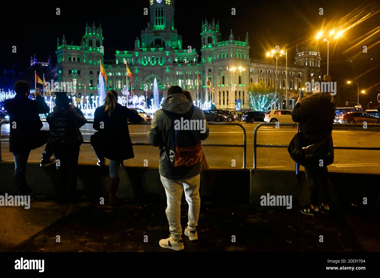Madrid, Spanien. 26th Nov, 2020. The Palacio de Cibeles when the traditional Weihafterts lighting is switched on in the city center. Madrid 11/26/2020 | usage worldwide Credit: dpa/Alamy Live News Stock Photo
