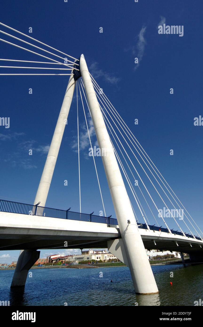 Marine Way Bridge, Southport - Balfour Beatty 2003 Stock Photo - Alamy