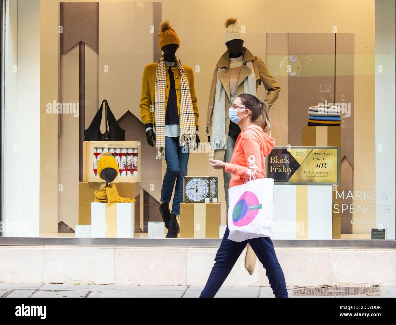 Woman shopping in marks spencer hi-res stock photography and images - Alamy